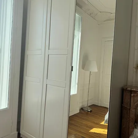 Homestay Raspail Paris